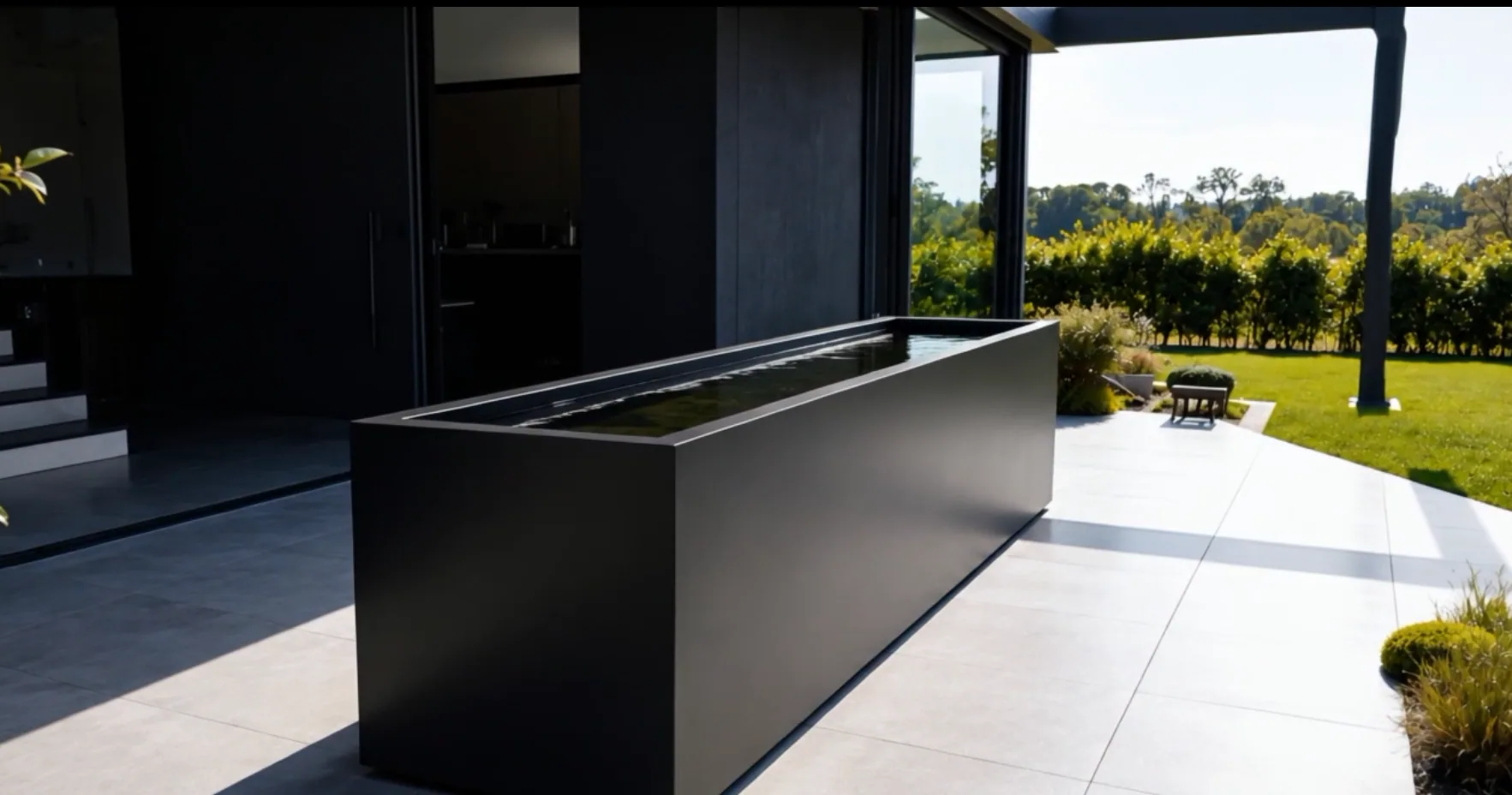 Rectangular water basin - mise en situation